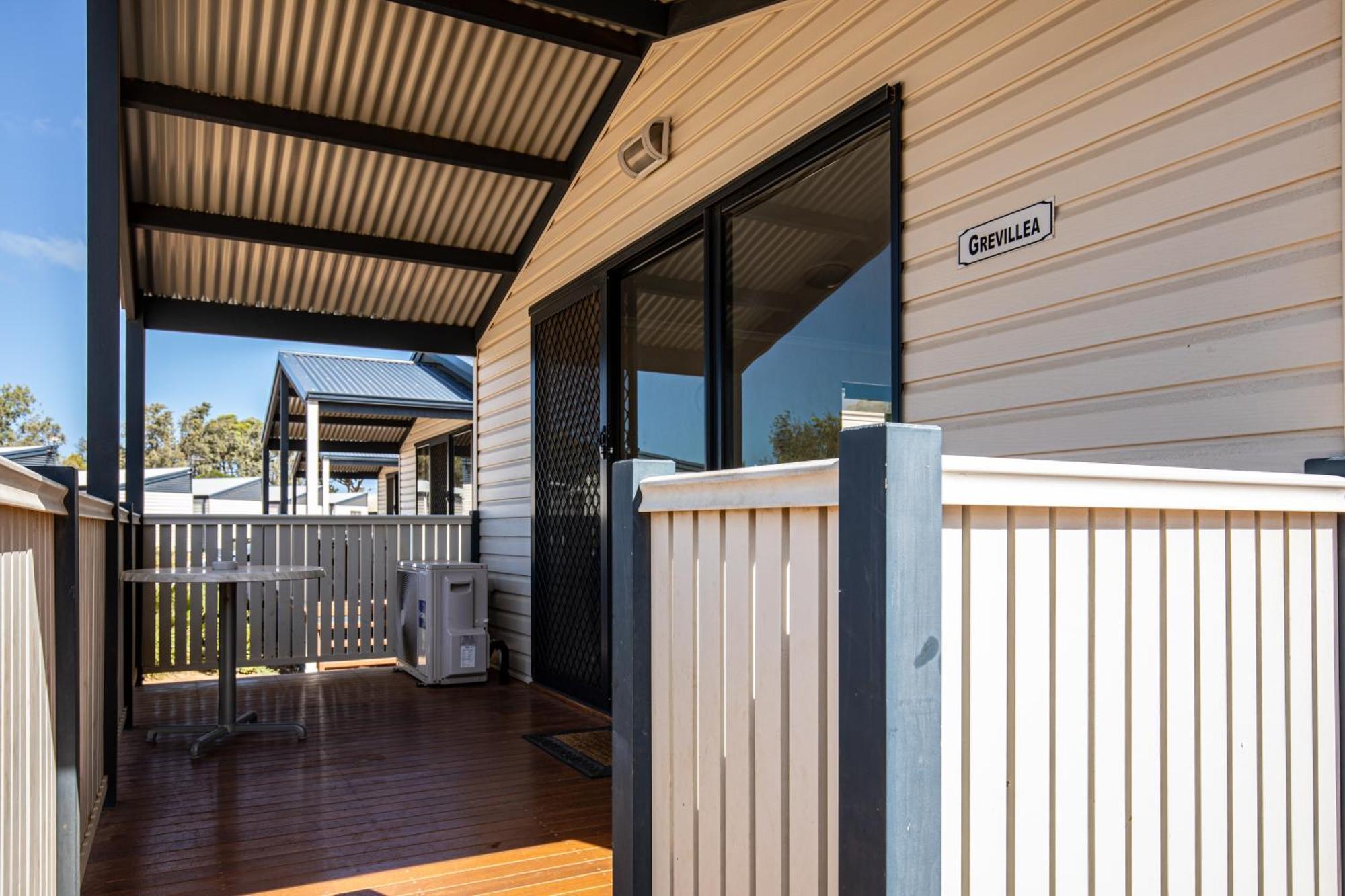 Jurien Bay Tourist Park Hotell Exteriör bild