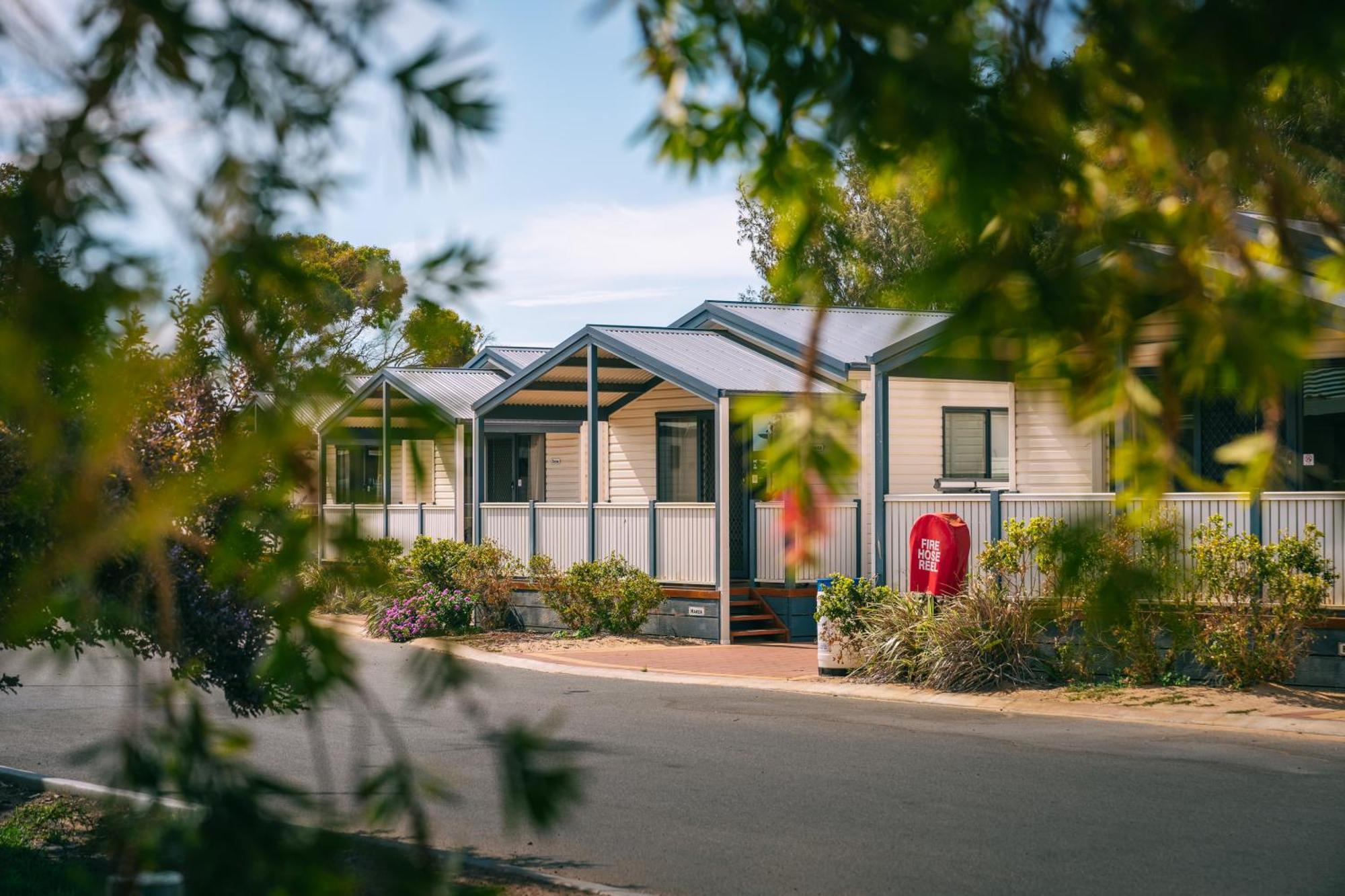 Jurien Bay Tourist Park Hotell Exteriör bild